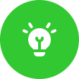 Ein weißes Glühbirnensymbol mit Strahlen, die von ihm ausgehen, zentriert auf einem hellgrünen, kreisförmigen Hintergrund.